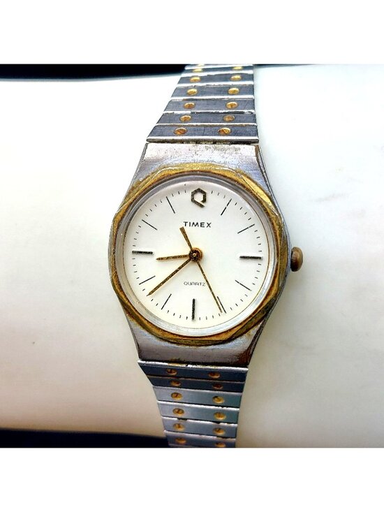 Timex Accessories - Vintage Q Timex Women's Quartz Watch Two-Tone 25mm Working New Battery